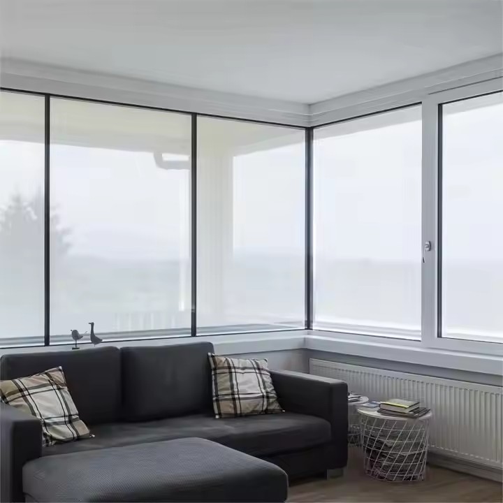 The aluminum alloy windows made in China are of good quality and low price.